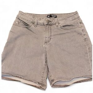 Lee modern series curvy fit Women's Charcoal Jean Shorts size 8 medium